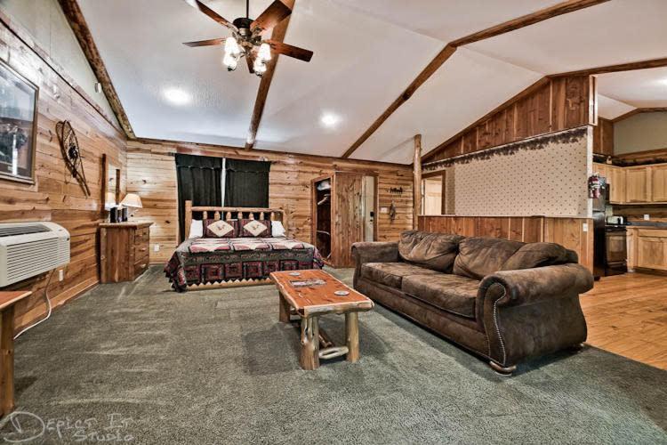 Secluded Cabin In The Woods! 1 Story Villa Eureka Springs Bagian luar foto